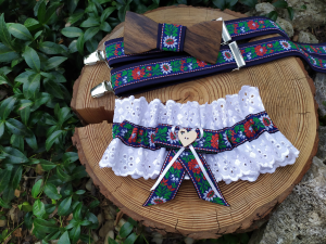 Folklore set - wooden bowtie and braces