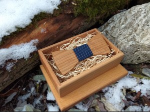 Wooden bowtie